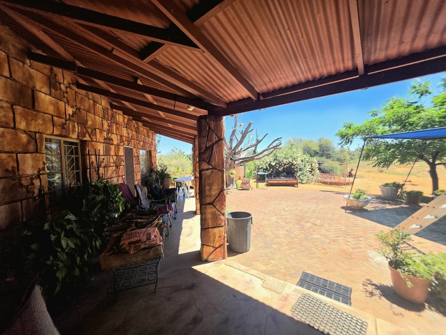 Commercial Property for Sale in Olifantshoek Rural Northern Cape